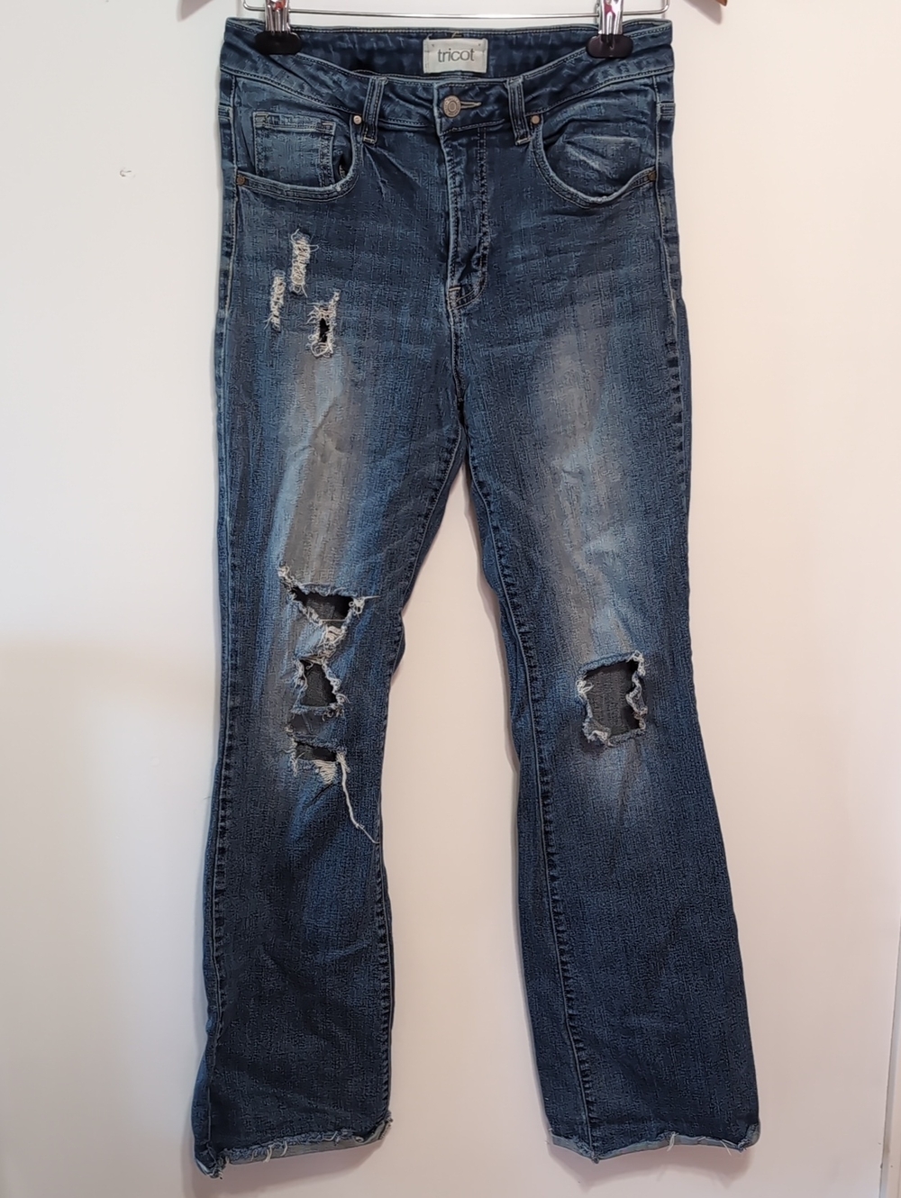 Tricot Dark Wash Distressed Mid-Rise Boot Cut Jean Size 9